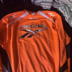 Designer Emanuel/ Rebook Londsleeve