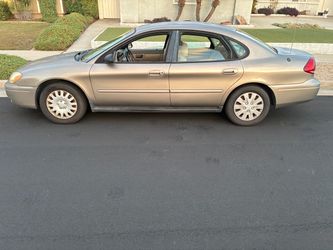2004 Ford Taurus