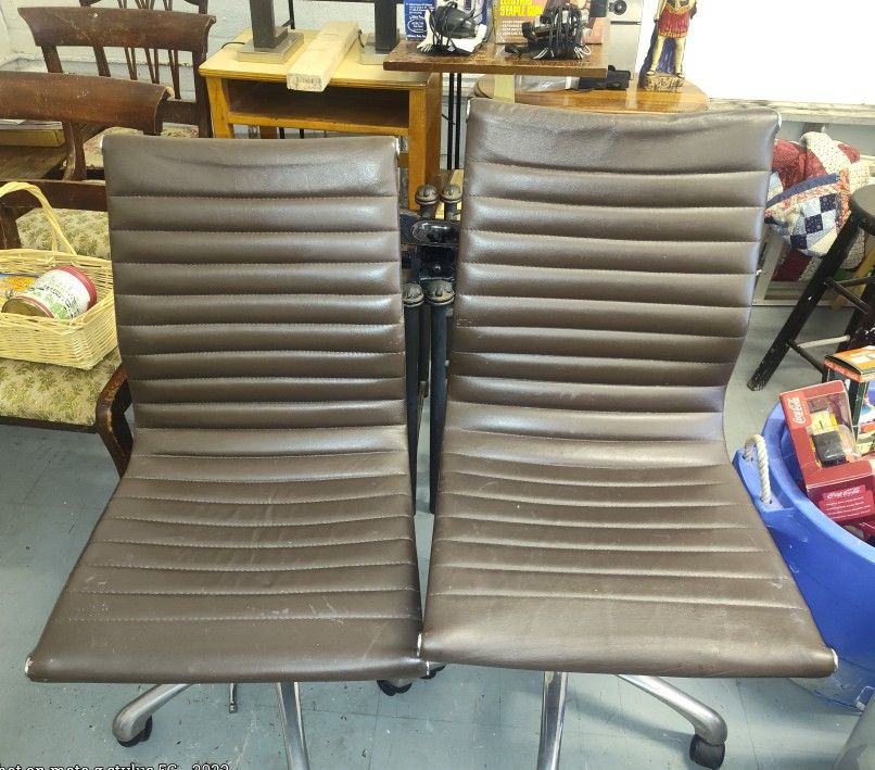 2 Great Office Chairs They Swivel And Go Up And Down And Lean Back