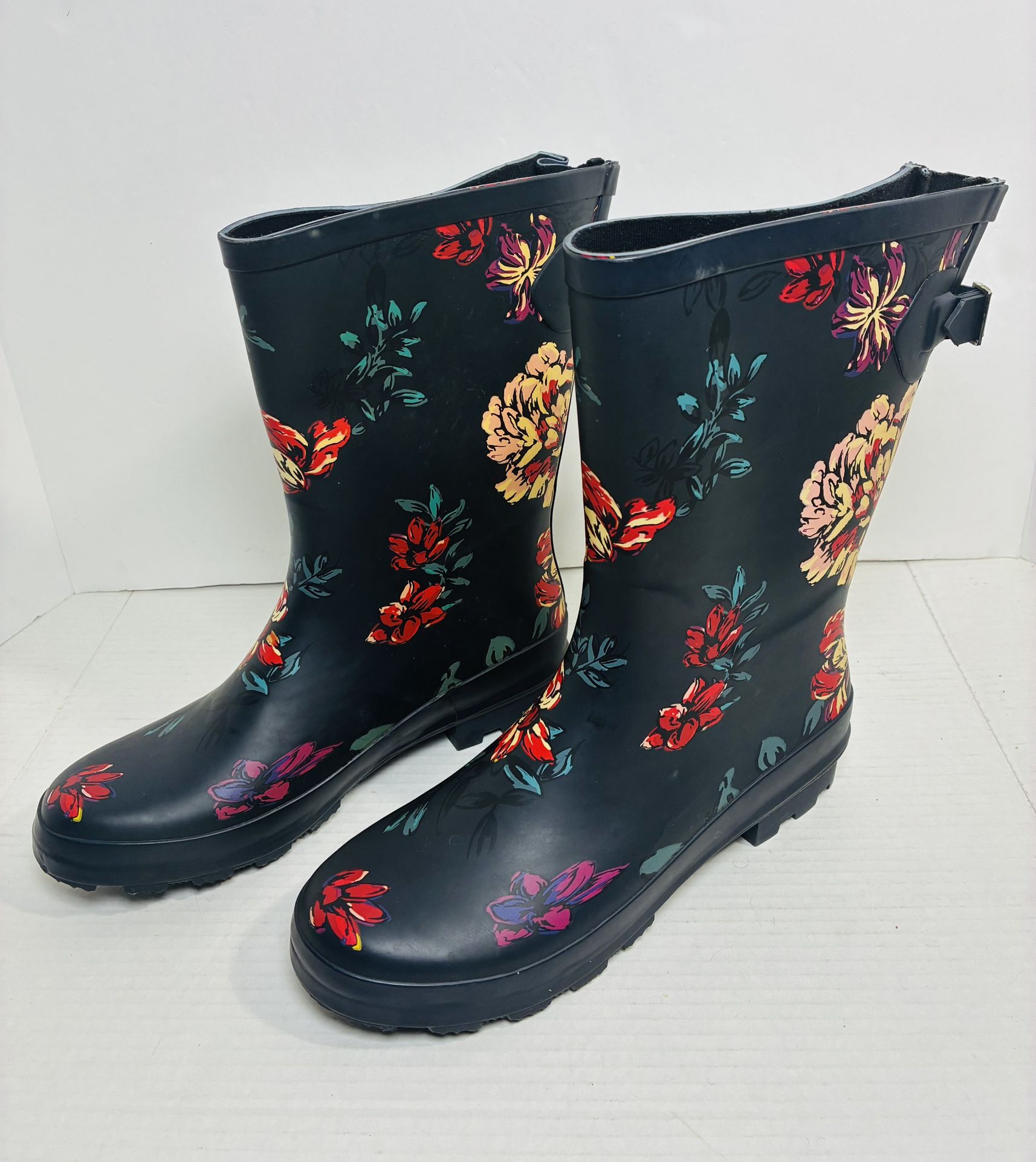 Target Women’s Sz 10 Black Floral Mid-Calf Pull-On Rain Boots