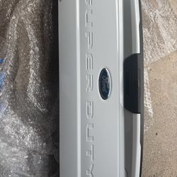 2023-2025 Ford F-250 F-350 Super Duty OEM White Tailgate w/ Camera – Brand New Takeoff