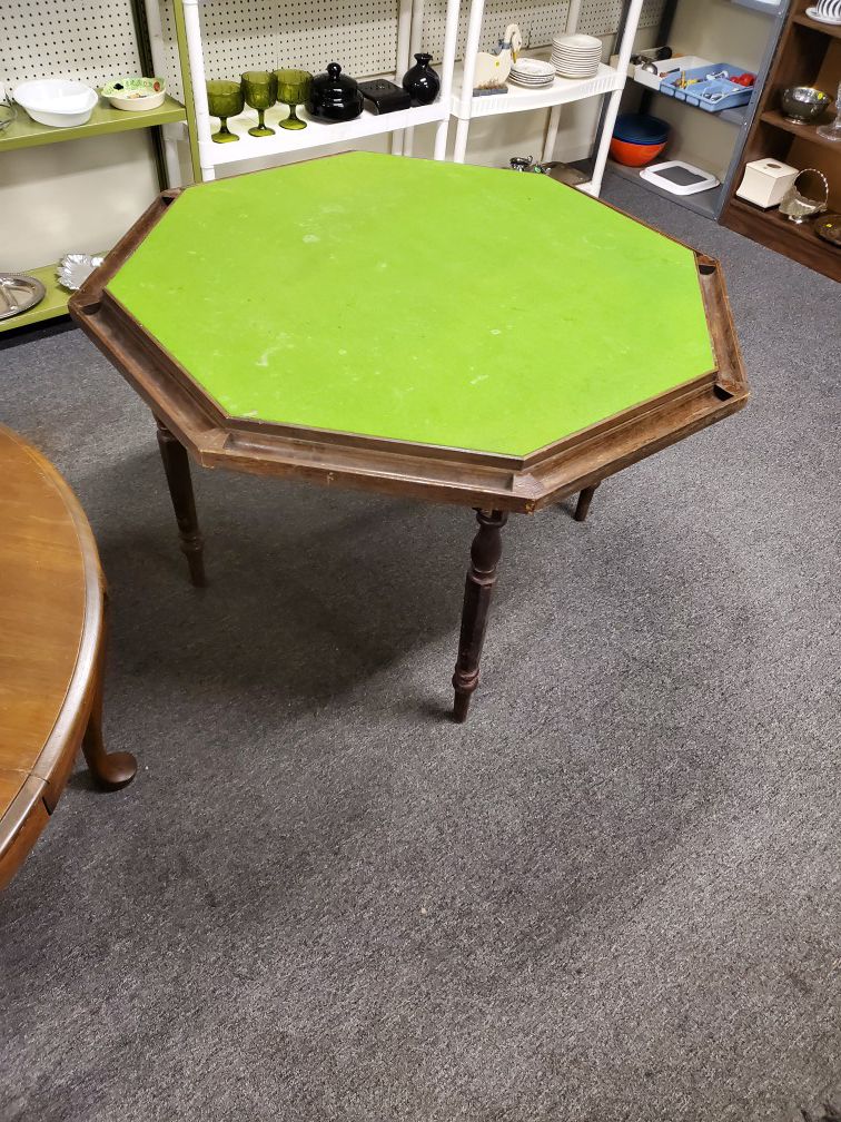 Collapsible card table