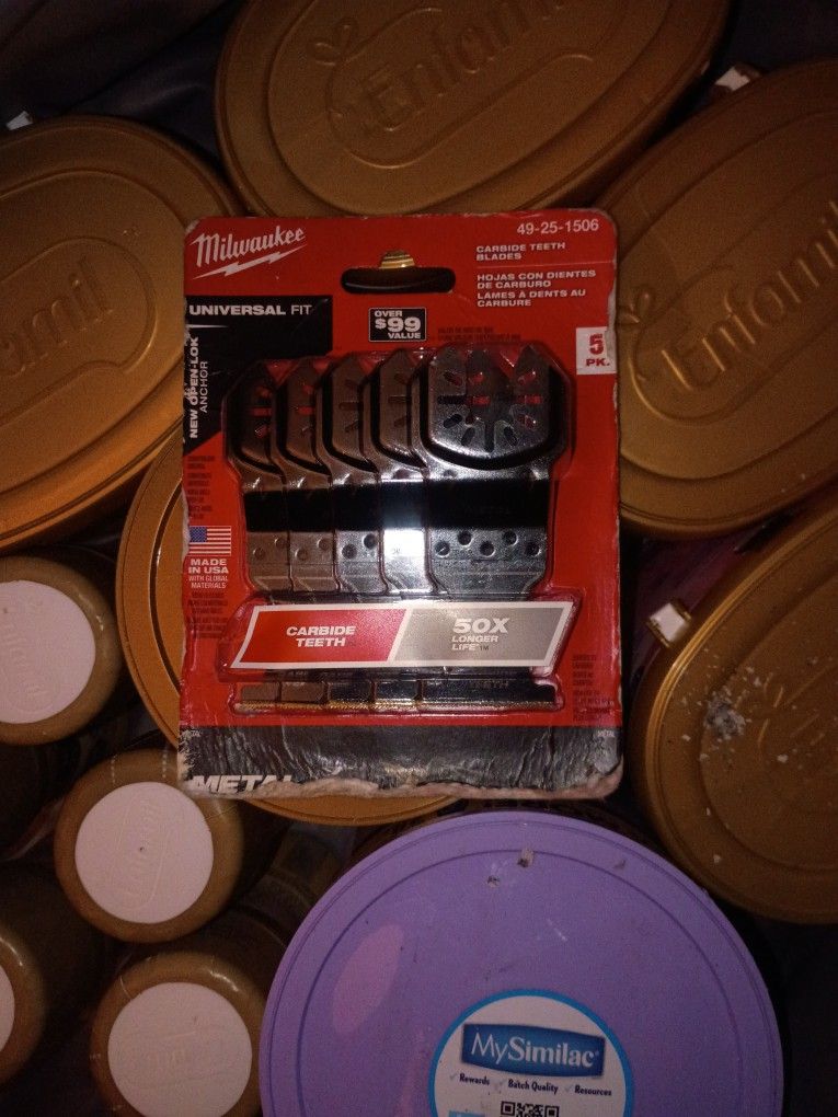 Milwaukee Milwaukee
1-3/8 in. Carbide Universal Fit Extreme Metal Cutting Multi-Tool Oscillating Blade (5-Pack)