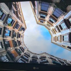 32 inch TV with wall mount