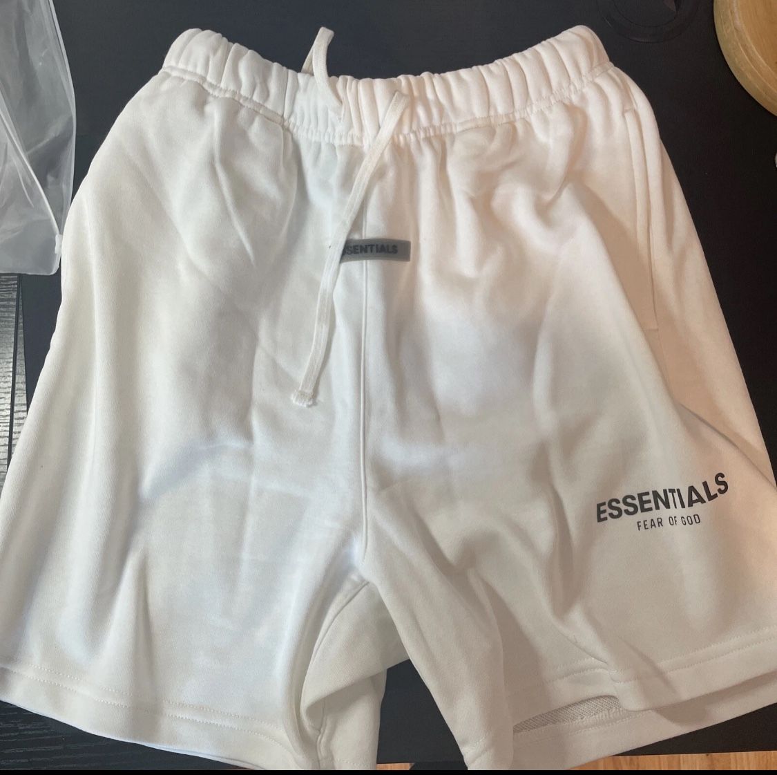 essentials shorts men