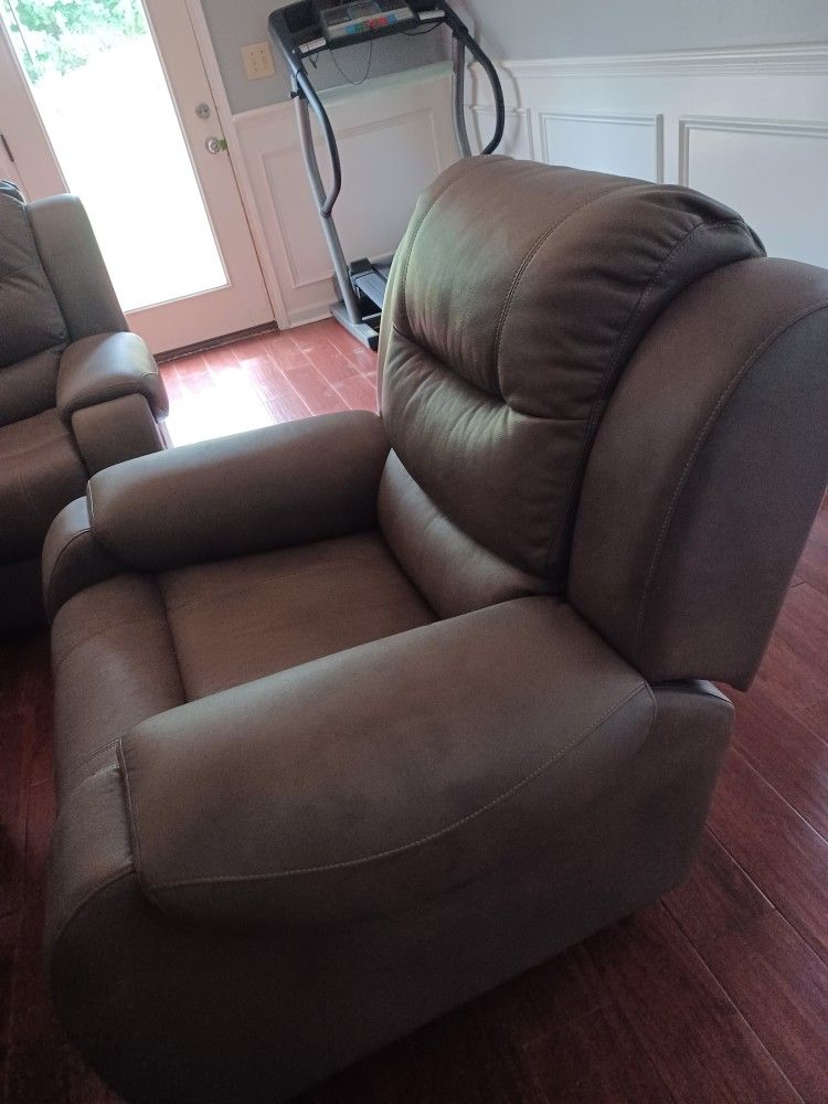 Recliner Sofa