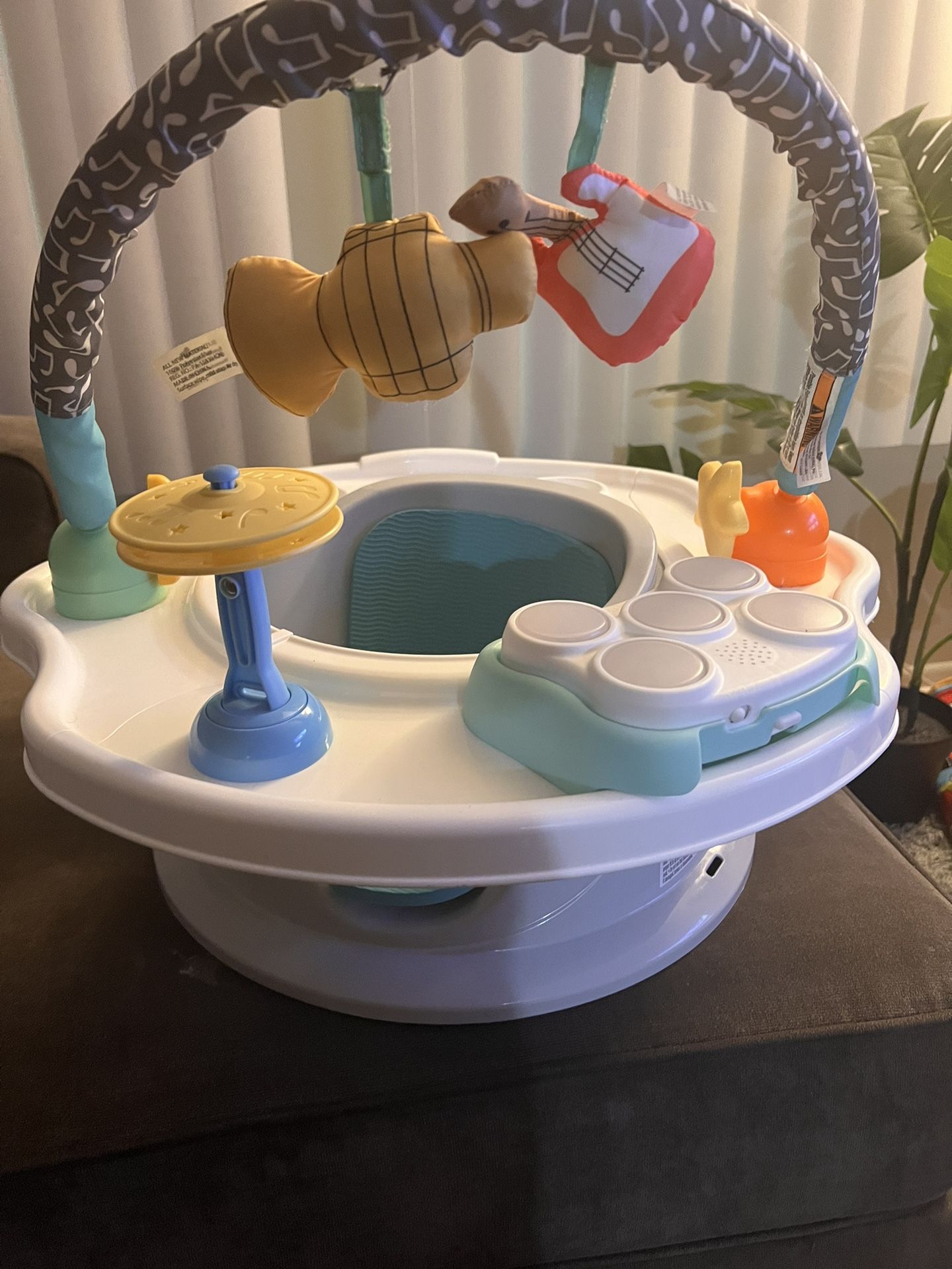 Summer Infant 3-Stage Deluxe SuperSeat Positioner, Booster, and Activity Center for Baby