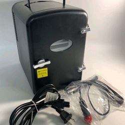 Retro Portable 6 Can AC/DC Mini Fridge Cooler 4 L