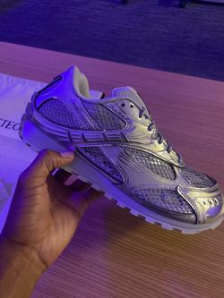 Bottega Veneta Orbit Sneakers Silver
