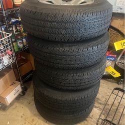 5 good year jeep wrangler   wheels with rims for 2007-2018 model. Lug pattern: 5x5in/ 5x127mm