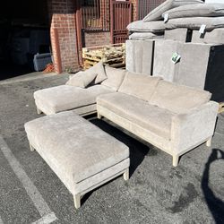 Caspian Fabric Sectional with Ottoman 