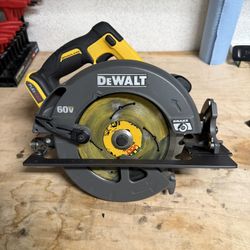 DeWalt FLEXVOLT 60v 7-1/4” Circular Saw Skilsaw