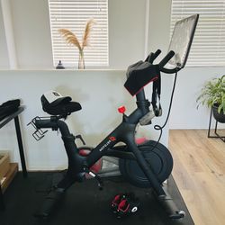 Peloton Bike Workout Exercise