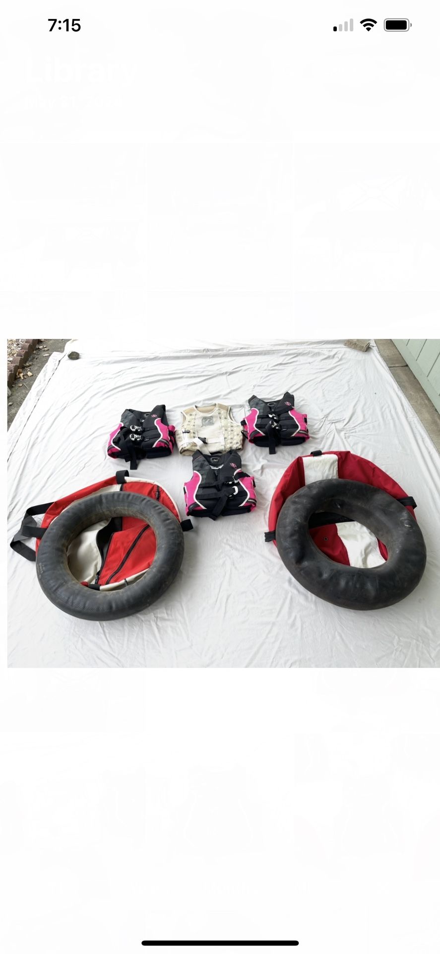 Like New Ladies Size Medium (Stearns) Boating, Or Tubing life vest with river tubing tubes. The retail for $35 each new.