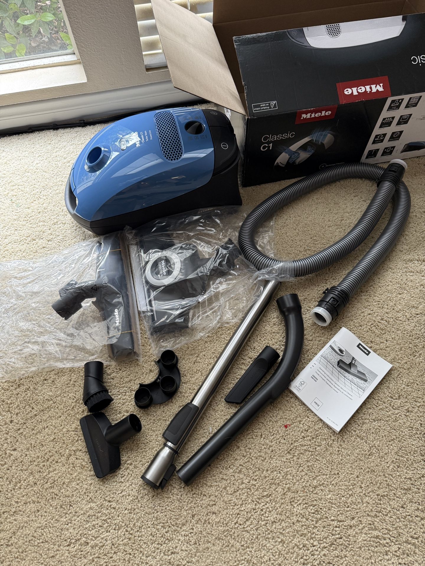 Miele C1 Classic C1 Turbo Team Vacuum