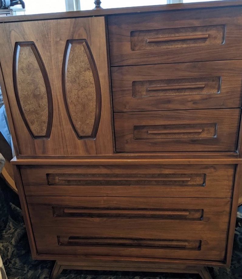 Mid Century Tall Dresser 750.00 Or Triple With Mirror 875.00