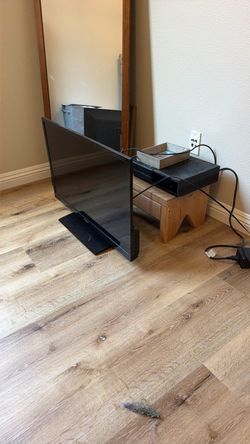 Xbox 360 + 32 inch TV