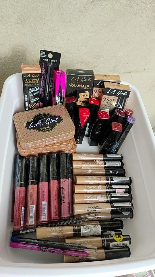 Makeup 💄 Maquillaje New NUEVO diferentes marcas y precios Different brands and prices $3,$4,$5$6.25