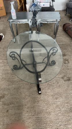 Glass Oval Table With Autumn Iron Stand 