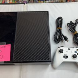 Original Older Version Xbox One Game Console With Controller And Cable