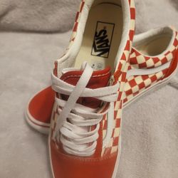 *")* BRAND NEW *" MENS SIZE 9.5