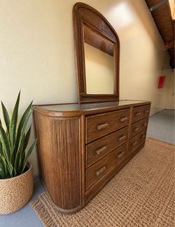 Dresser - Free Delivery