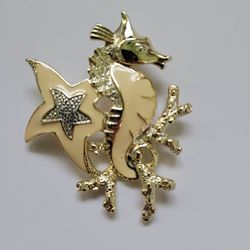 Vintage Enamel Seahorse Starfish Brooch Pin Gold Tone Nautical Figural Jewelry 