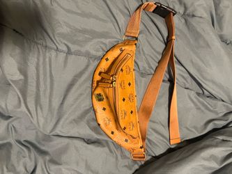 Mcm fanny pack strap