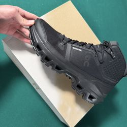 Cloudrock Mid WP Mens shoes