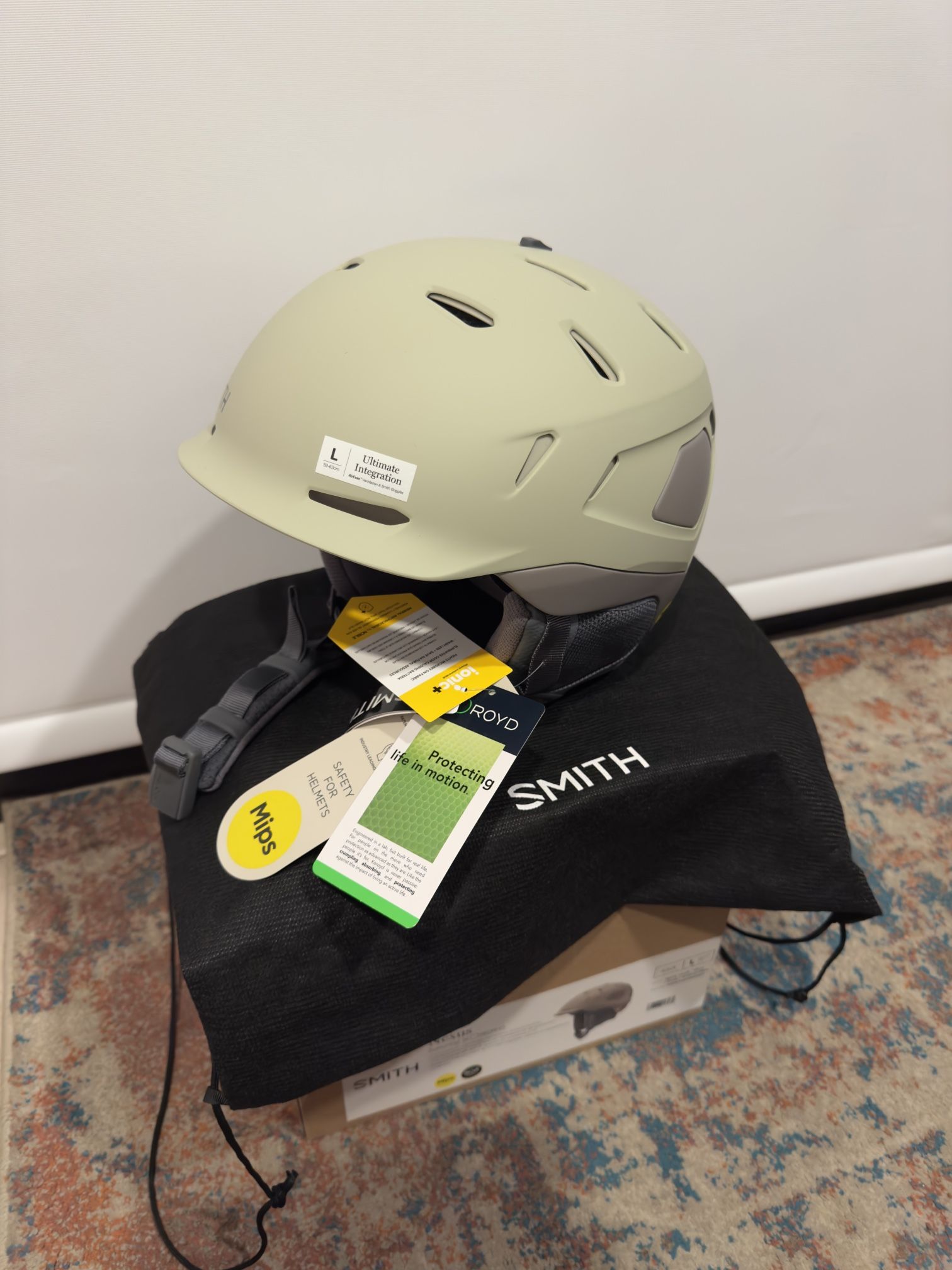 Smith Nexus Ski/Snowboard Helmet – Large, Tan