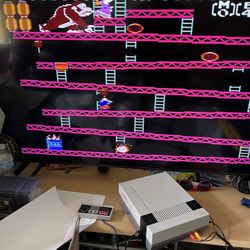 Original Nintendo NES With Donkey Kong Game (retro)