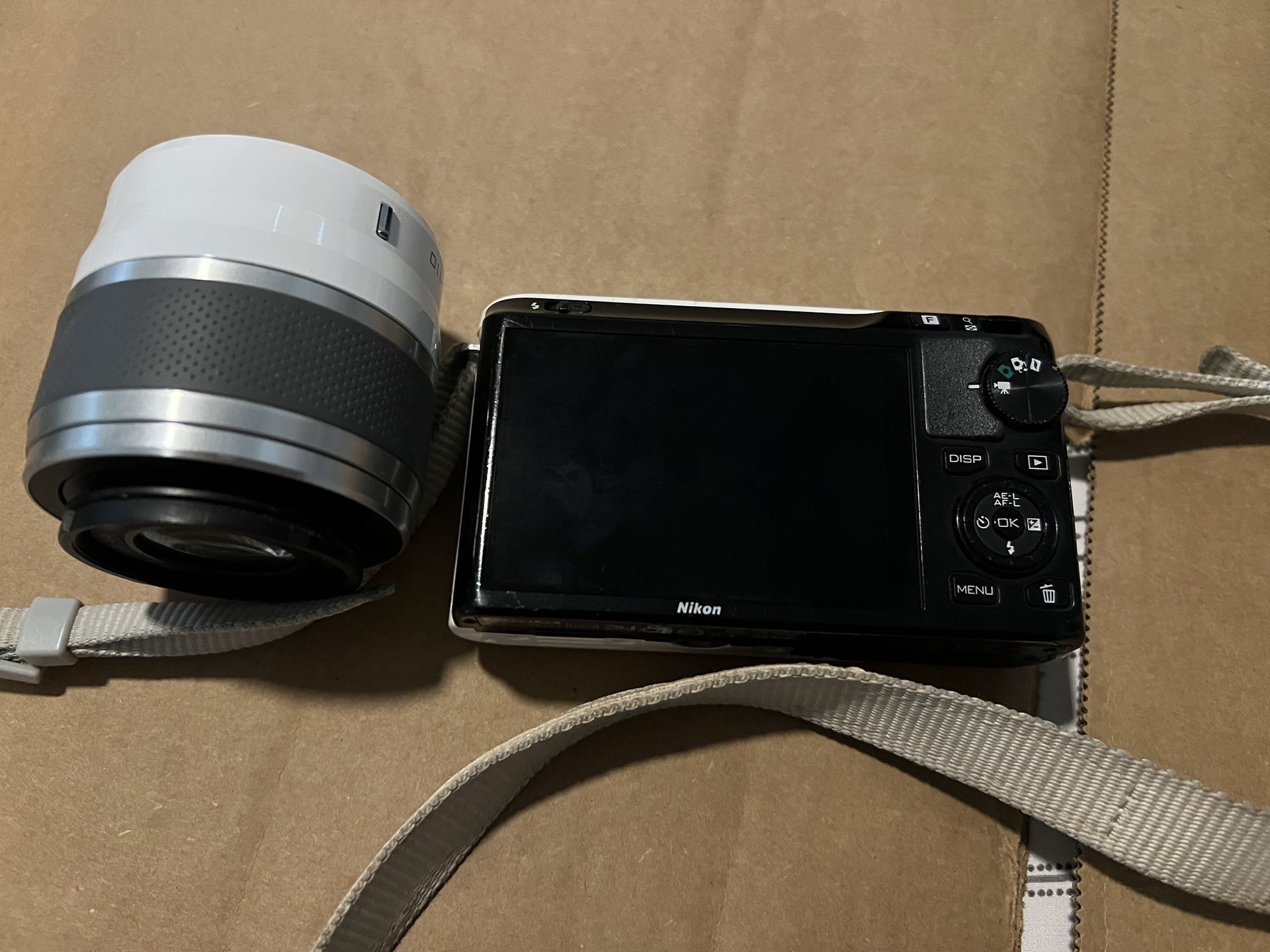 Nikon 1 J1 10.1MP Mirrorless Digital Camera with 30-110mm lens