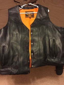 Leather vest 2xl. Clean