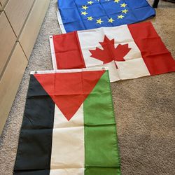 5 Flags