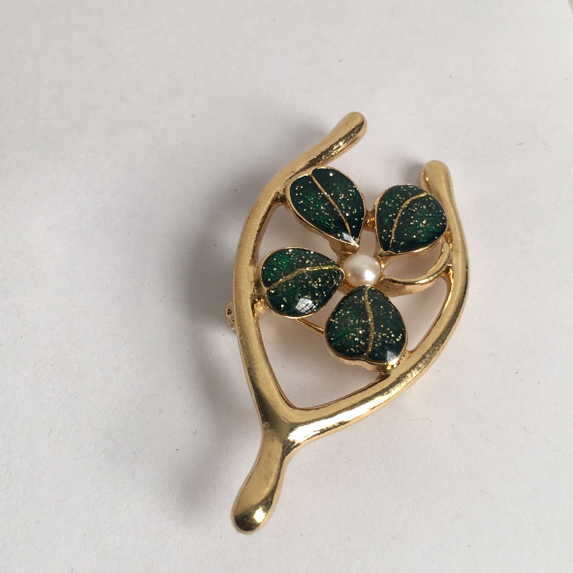 JJ BROOCH