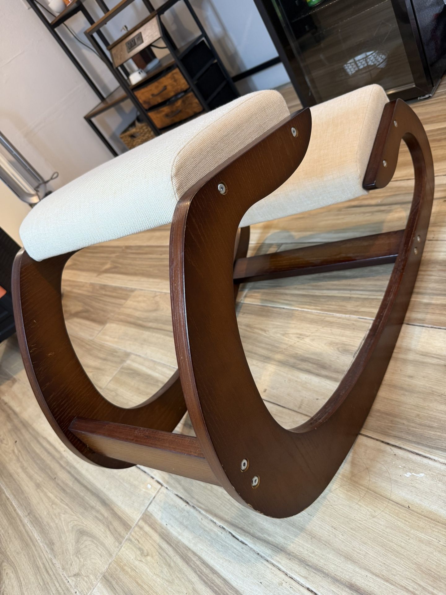 Economic Sitting/kneeling Stool