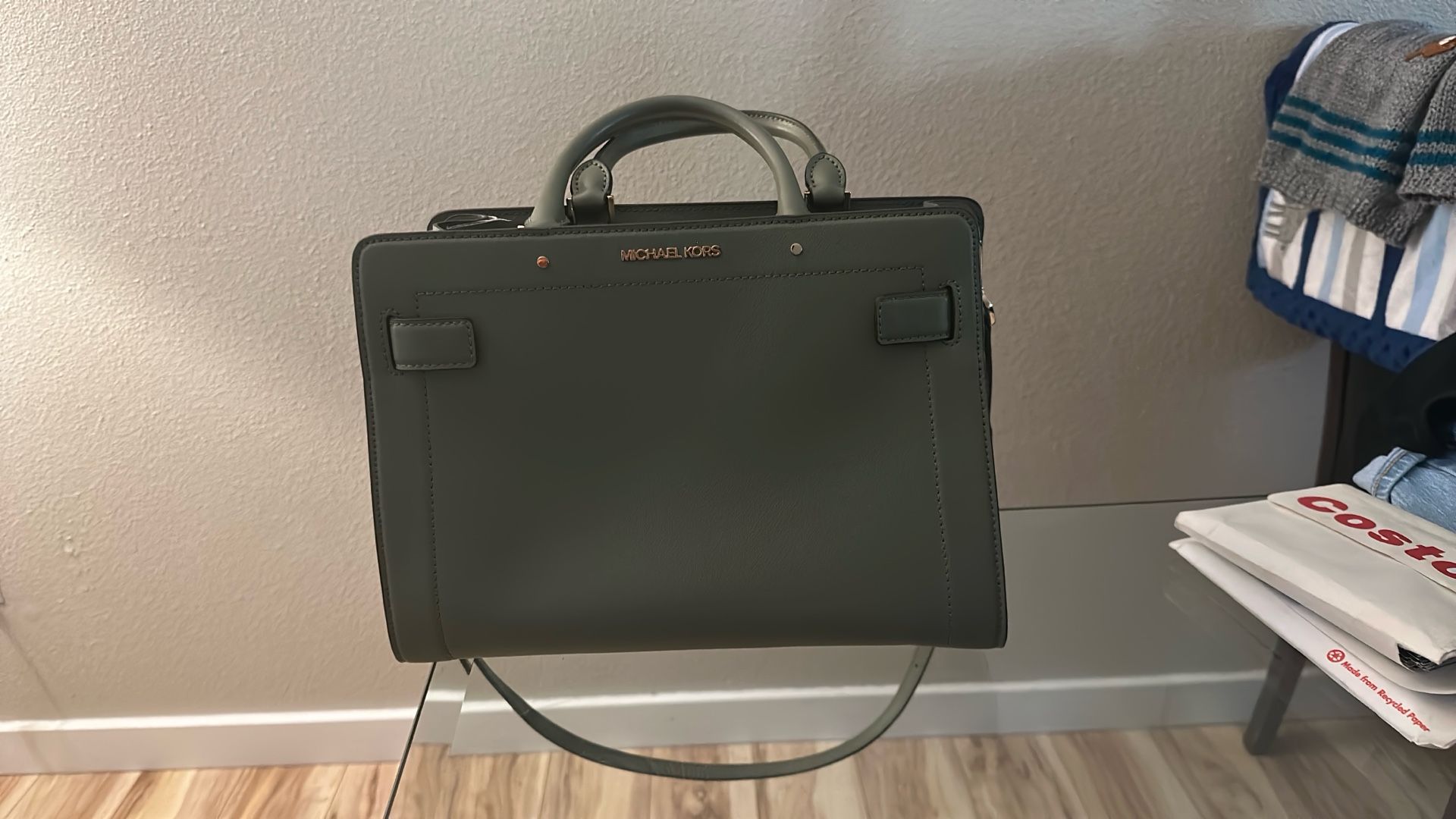 Michael Kors Purse Olive 🫒 Green