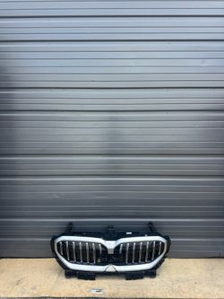 BMW 5 SERIES G60 ORIGINAL FRONT GRILLE+ SHUTTER 2024-2026