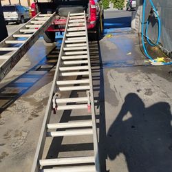 28 Ft Aluminum Extension Ladder 
