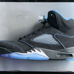 Jordan 5 Black University Blue UNC