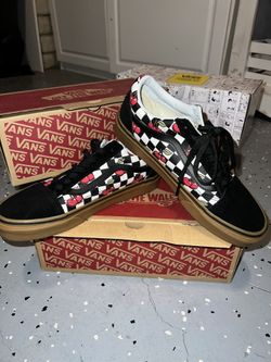 Cherry Checkered Old Vans for Sale in CA - OfferUp