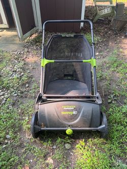 Lawn sweeper