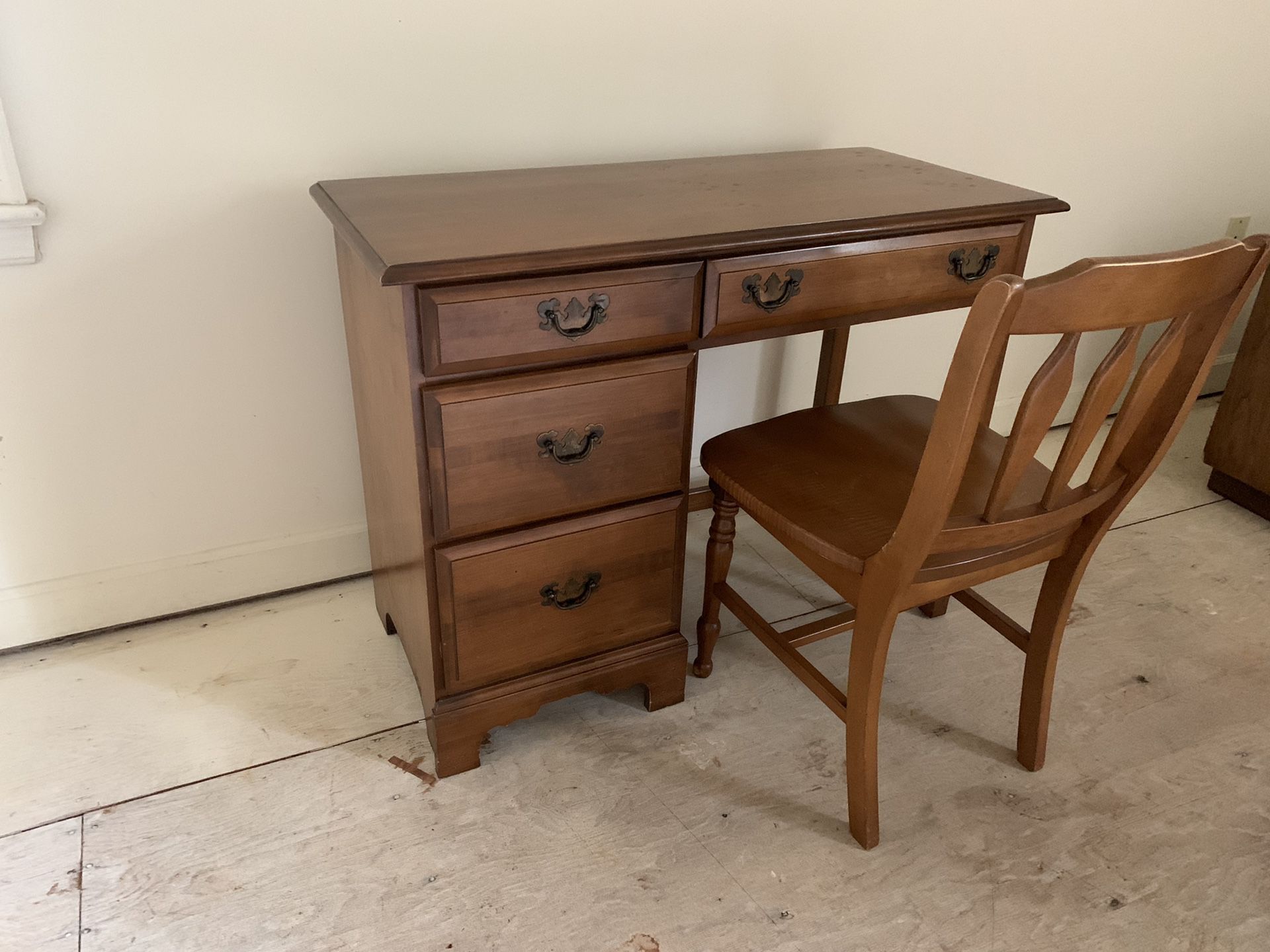 Maple Wood Desk and Chair Set and Bookshelf
