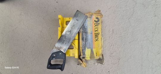 Deluxe cutting clamping box