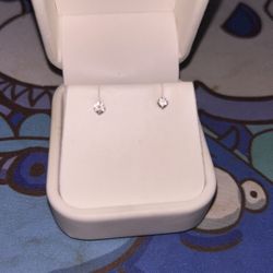 Davis Goldmark diamond earrings 