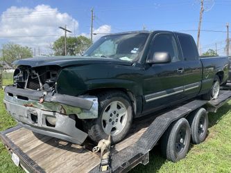 2005 Chevrolet Silverado Part Out