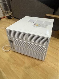 Perfect Aire 12000 BTU Air Condioner