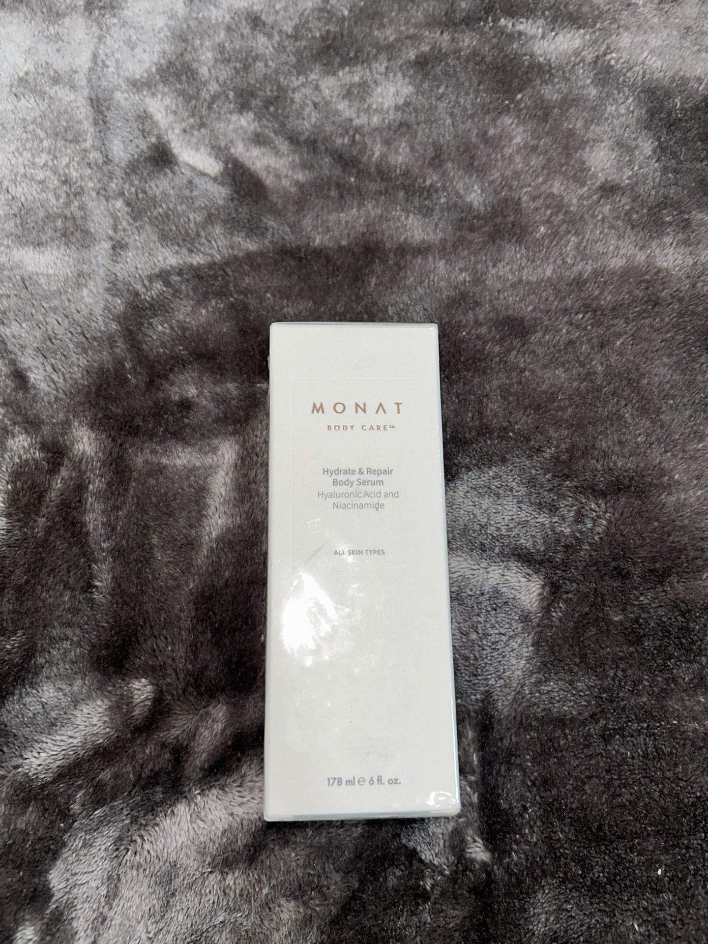 Monat Body Care Hydrate And Repair Body Serum