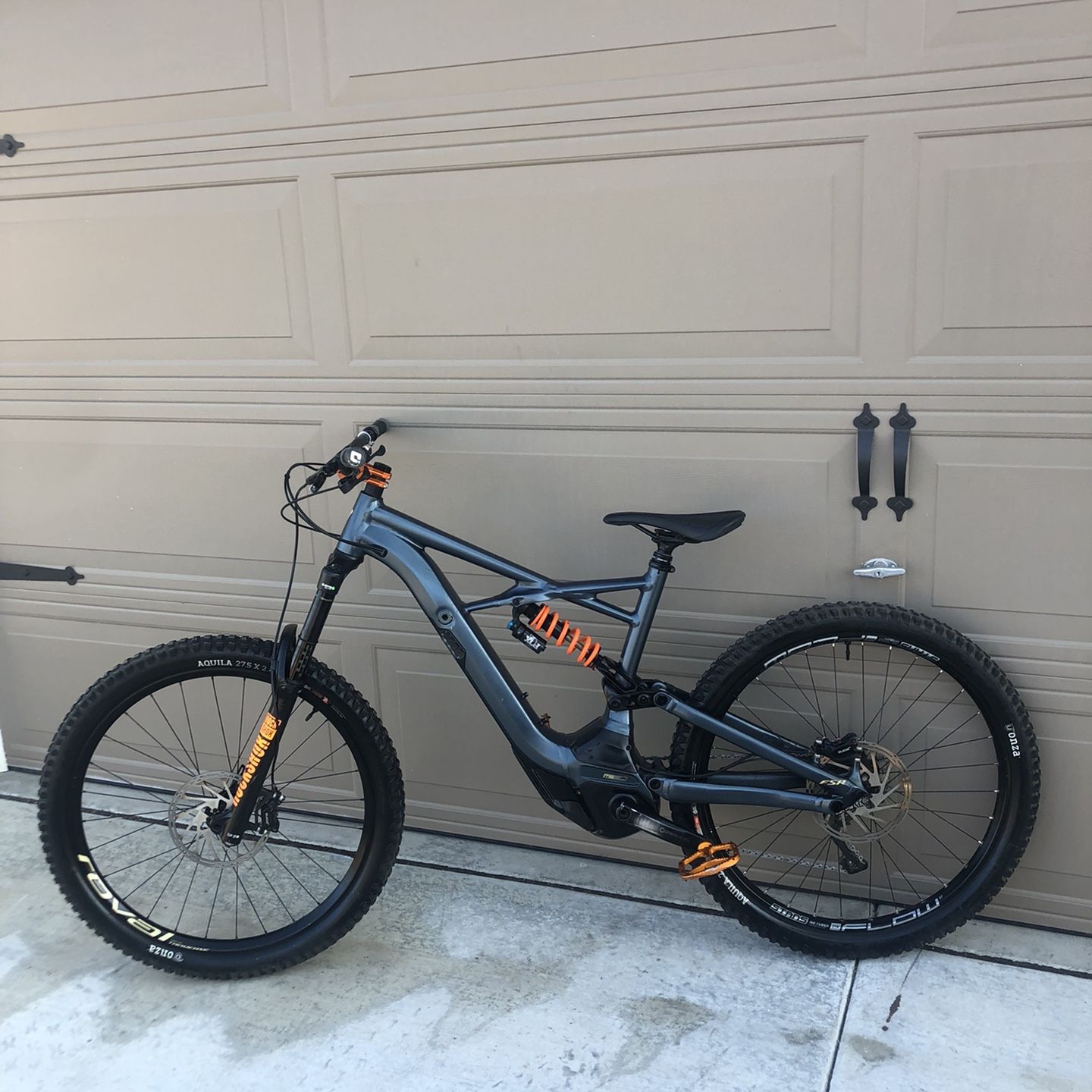 Used specialized outlet kenevo for sale