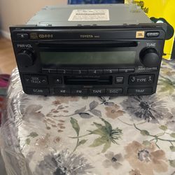 Factory Toyota Highlander stereo